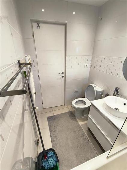 Apartament 2 camere, renovat, luminos, LA CHEIE, la 5 min de Centru - 9