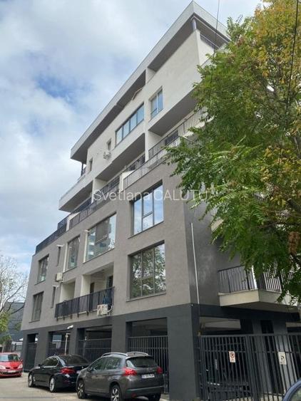 Apartament cu 3 camere decomandat, mobilat în Barbu Văcărescu Apartament cu 3 camere decomandat, mobilat în Barbu Văcărescu