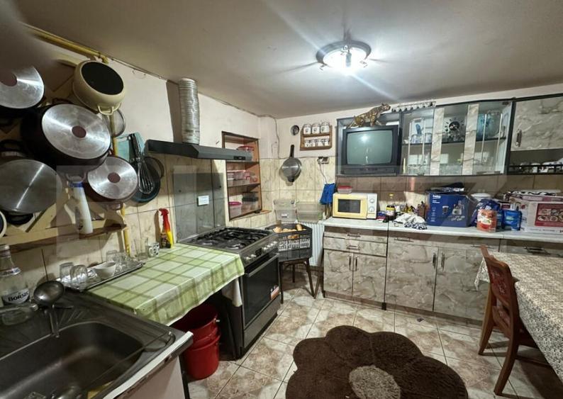 Casa solida pe Bld. Ecaterina Teodoroiu Targu Jiu - 7