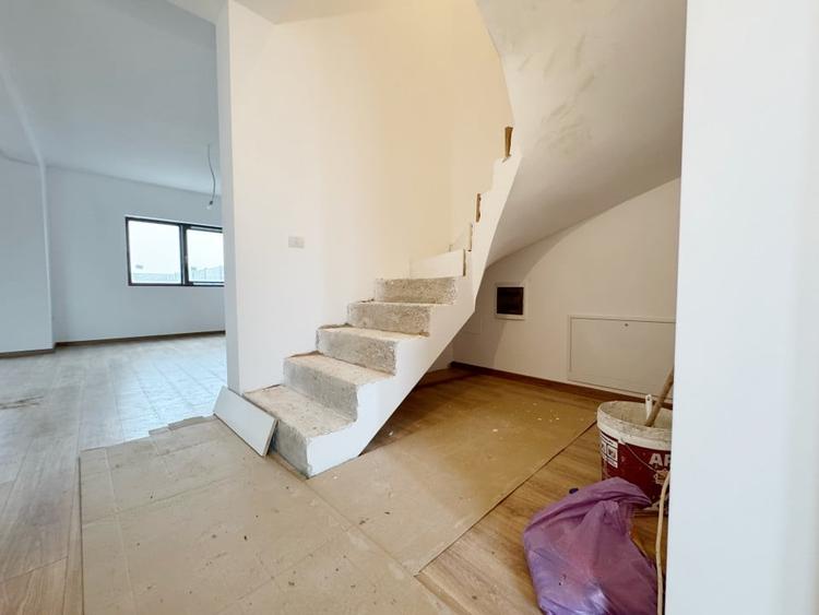 Duplex 4 camere, 105mp utili, 310mp teren, in Mosnita Veche - 10