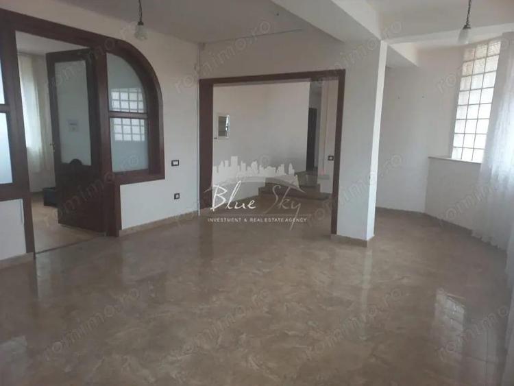 VILA KM 5 - P+1+M 8 CAMERE - 6