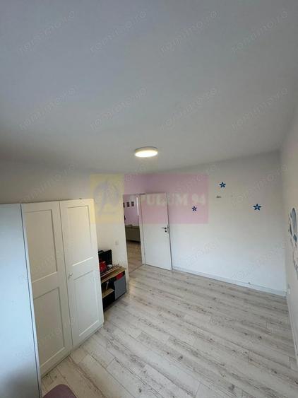 Casa 3 camere + dependin?e, curte 380, Sabareni - 8