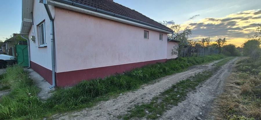 Casa de vanzare situata in Chijic - 3