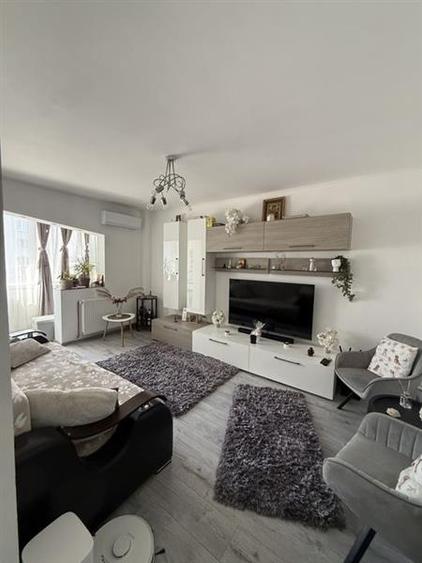 Apartament 2 camere renovat etaj intermediar zona Astra - 1