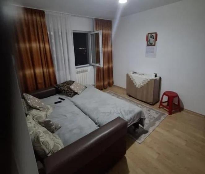 Apartament 2 camere de vanzare zona 23 August Tulcea - 1