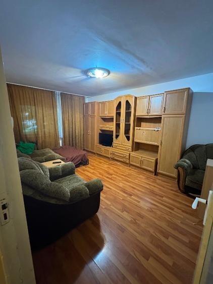 Decomandat, 3 camere, 2 bai, mobilat și utilat, boxa, Tractorul, Brasov - 1