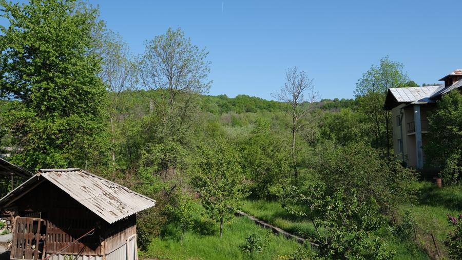 Vanzare casa mare cu etaj si 6200 mp teren intravilan Fieni, judetul Dambovita - 12