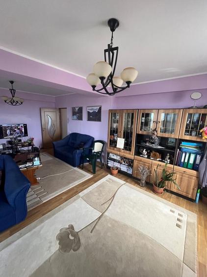 Apartament cu 4 camere FOARTE MARE inel 1 - 1