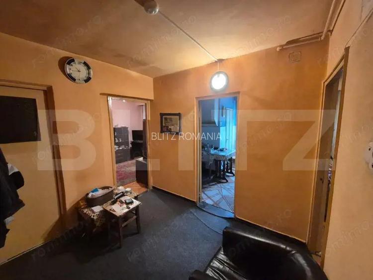 Apartament de vanzare, cu 2 camere, decomandat, zona Mihai Eminescu Apartament de vanzare, cu 2 camere, decomandat, zona Mihai Eminescu
