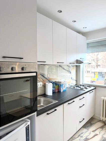 Dristor / Prima inchiriere / Totul Nou / Metrou Distor 1 min - 1