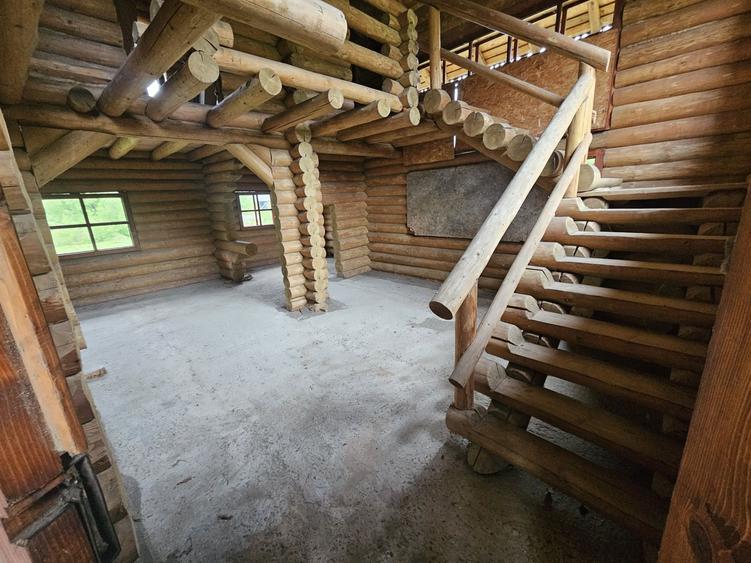 Vand Cabana din busteni ! - 6