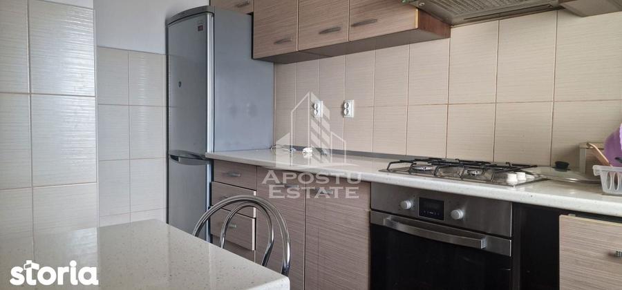 Apartament cu 3 camere decomandat în 6 Vânători