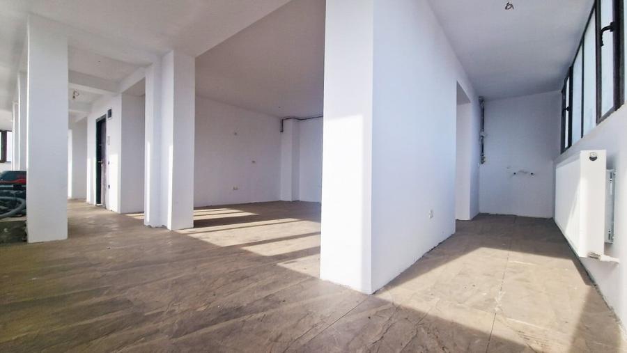 Ap 2 cam la cheie, generos, luminos in zona Compozitori - 1