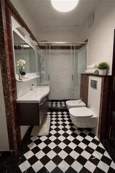 Nivel in vila, sectiunea special, loc parcare, Central, Brasov - 9