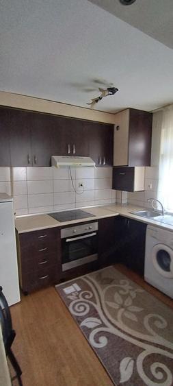 Garsoniera Mara?ei etaj 2 in bloc cu apartamente - 1