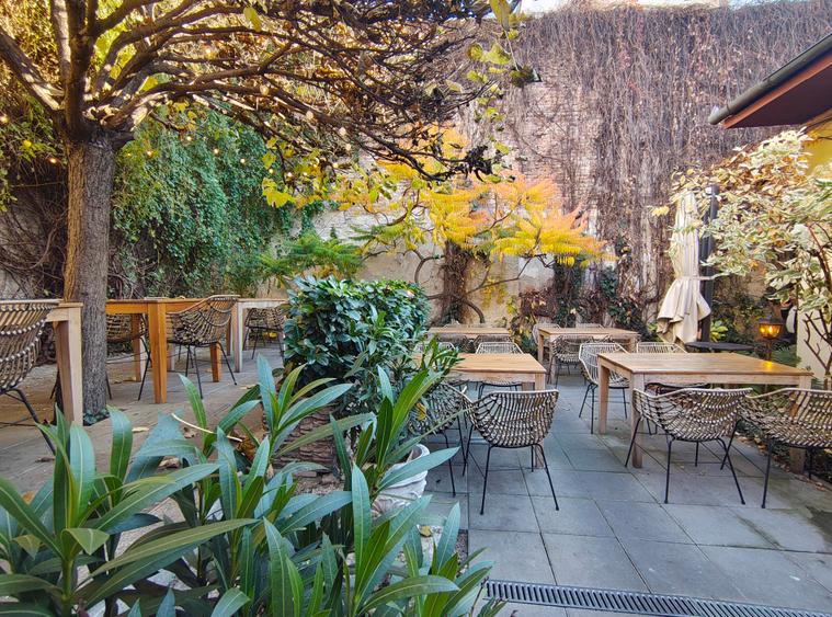 DE VÂNZARE – Spațiu de alimentație publică 53mp+111mp teren - 13