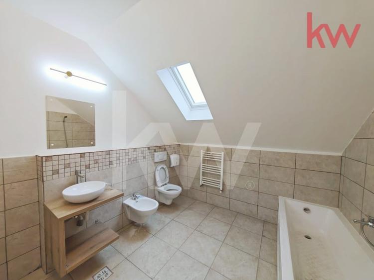 Casa noua, utilata si mobilata - zona Damilla - 1