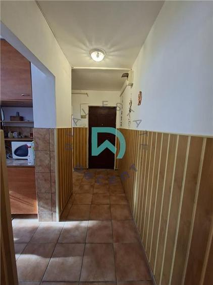 Apartament 3 camere Astra, decomandat, etaj intermediar,Calea Bucuresti - 10