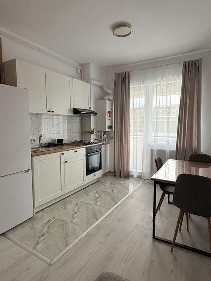 Inchiriez apartament ( studio ) , Weiner Palada ,Militari Residence. - 3