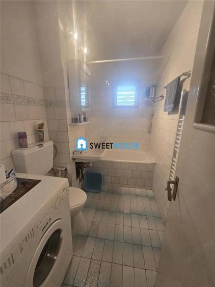 Apartament cu trei camere in zona centrala - 8