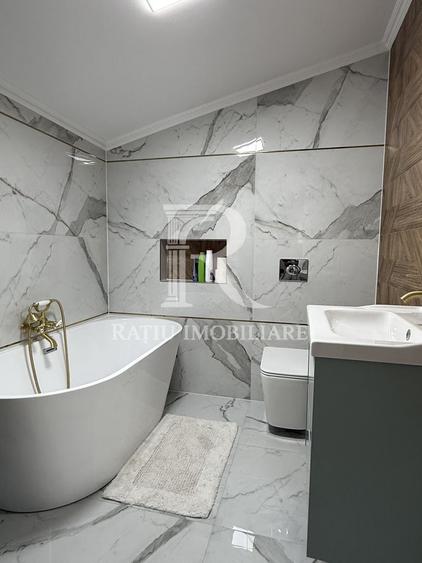 Casă individuală cu 5 camere cu Canalizare în Sântandrei