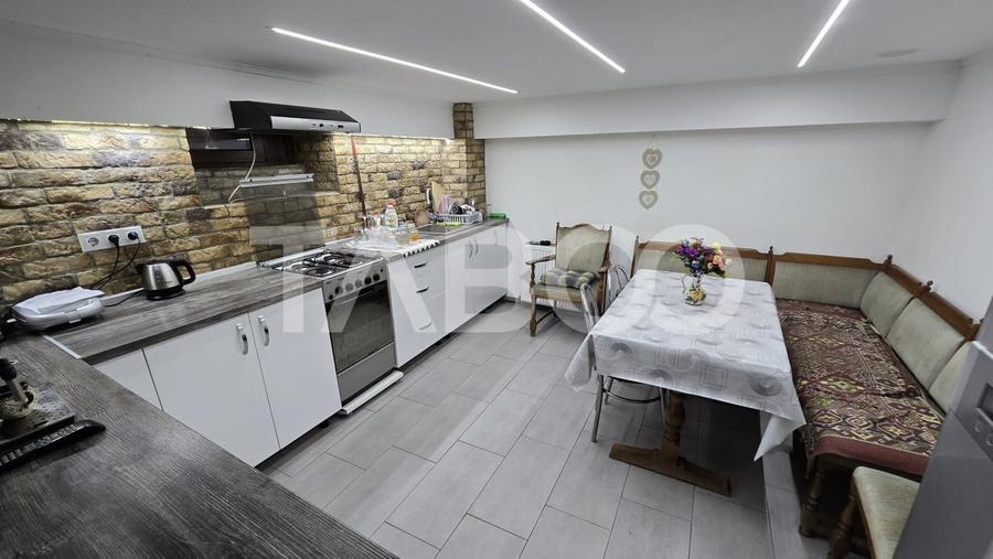 Casa individuala de vanzare 5 camere parcare si garaj Selimbar - 4