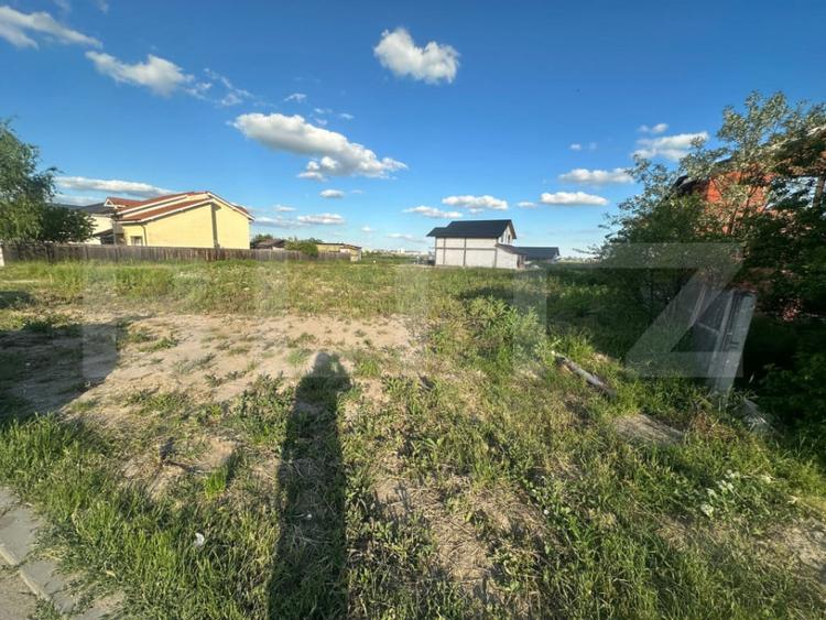 Teren intravilan de vanzare, 1319 mp, front 13,09 m, toate u - 4