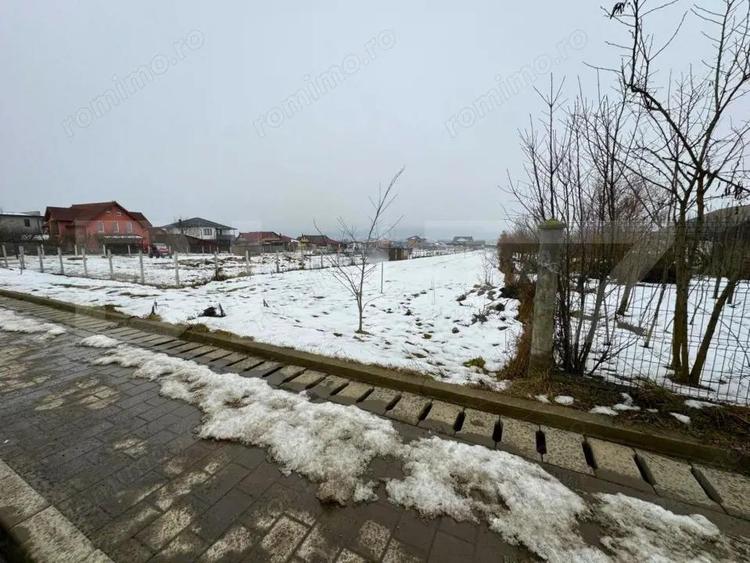 TEREN INTRAVILAN ZONA UNIREA AERODROM - 3