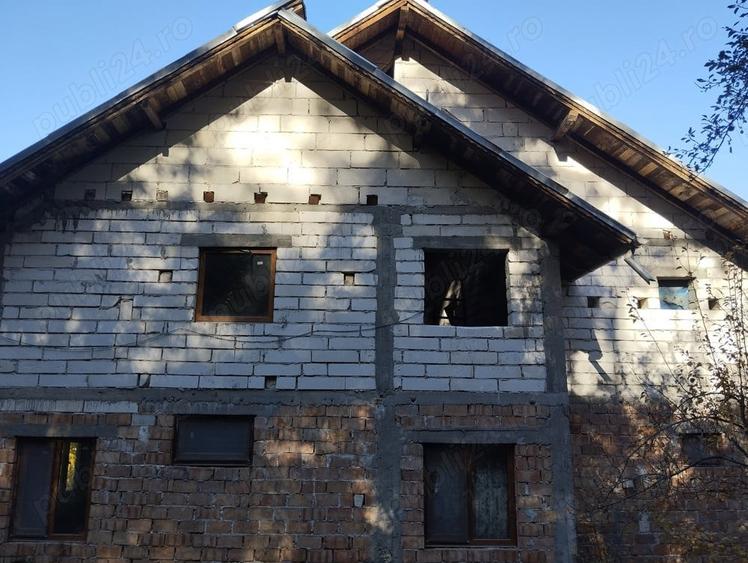 Casa si livada, de vanzare in localitatea Pausesti-Maglasi, sat Coasta. - 10