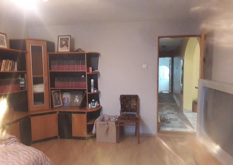 Casa / Vila ( D+P+E ) Zona Sfantu Ilie - Intrare - 15