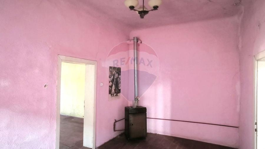 Casă cu 4 camere cu Teren 317 Mp în Dumbrăveni