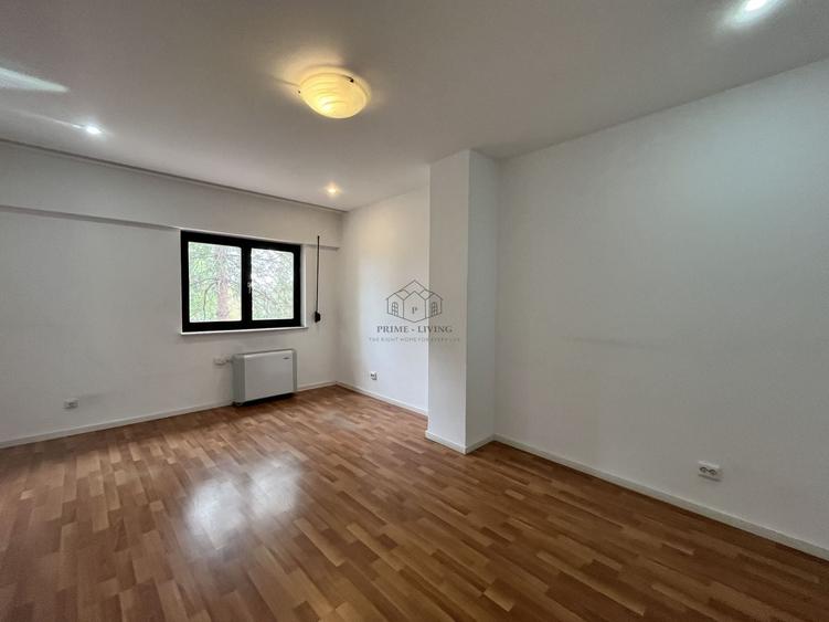 VILA CU 5 CAMERE LA INCHIRIERE PE MALUL LACULUI STRAULESTI - 10