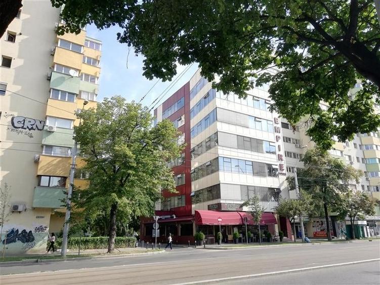 Cladire de birouri de vanzare - 2