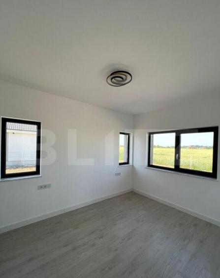 Casa la cheie intre Odoreu ?i Martine?ti - 8