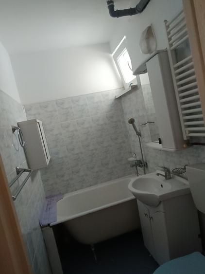 Apartament 3 camere,48 mp,etaj 3 - 6