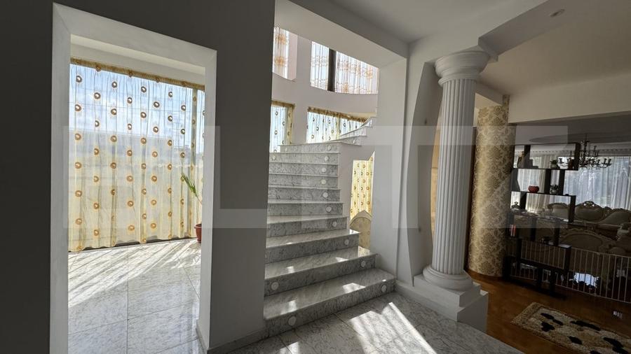 Vila de 469 mp utili, teren 1.200 mp cu garaj si piscina, Centura de Nord - 7