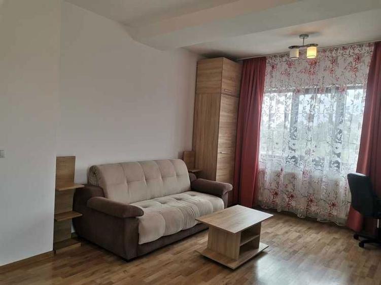 Militari, Pacii, garsoniera - 2