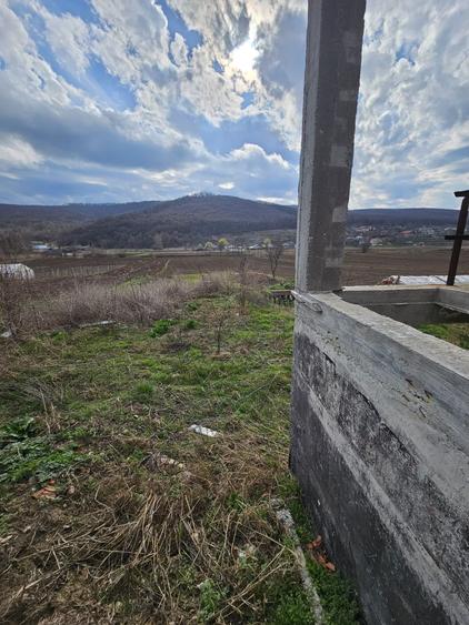Casa cu teren generos si vedere spre padure Ciucurova - 7