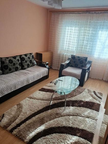 Inchiriez in Regim Hotelier Apartament 3 camere - 5