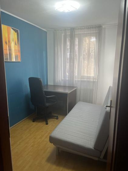 Particular Inchiriez aprtament 3 camere - 6