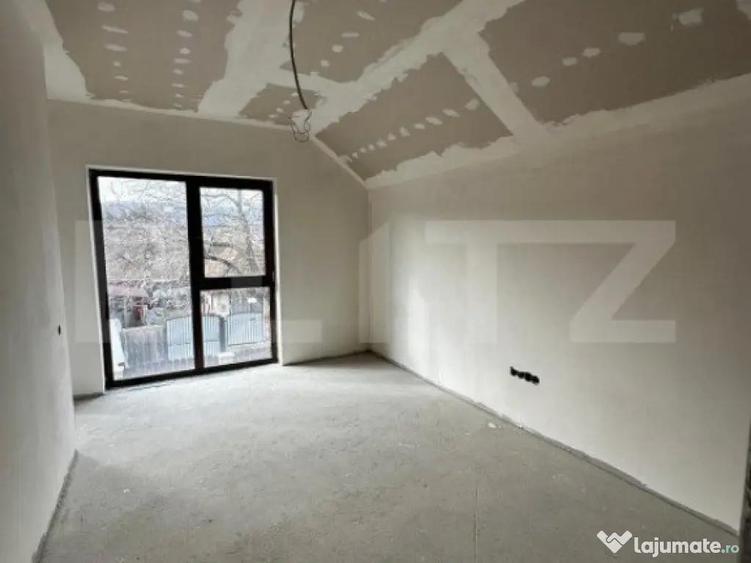 Duplex semifinisat de vanzare , 120 mp , 385 teren, garaj! G - 16