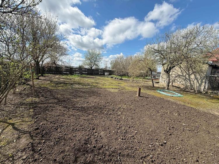 De vânzare casa cazasu 824 mp - 1