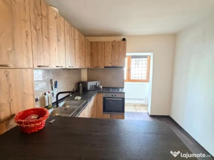 Apartament 2 camere, situat in zona CET - 10