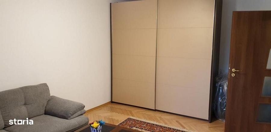 Apartament cu 2 camere decomandat în Valea Ialomiței