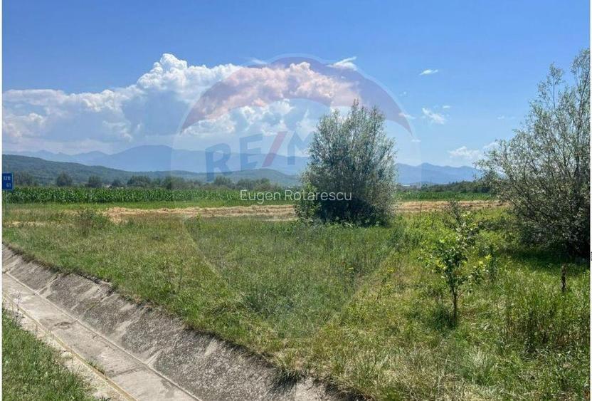 Oportunitate Unica de Investi?ie 14.800 mp Teren St...