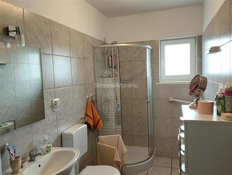 Casă individuală cu 3 camere cu Canalizare în Negri