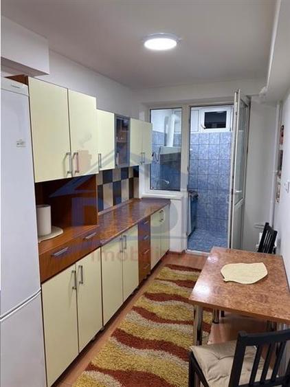 Stefan cel Mare - 2 min metrou - bloc reabilitat - 10