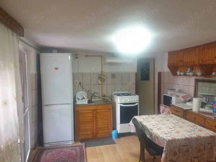 Teren 698 mp, casa veche , Zona linistita ,utilitati, Centrala gaz - 13