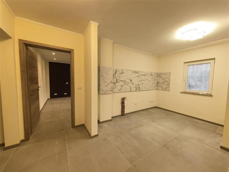 Apartament cu 3 camere Superb in Complex - 8
