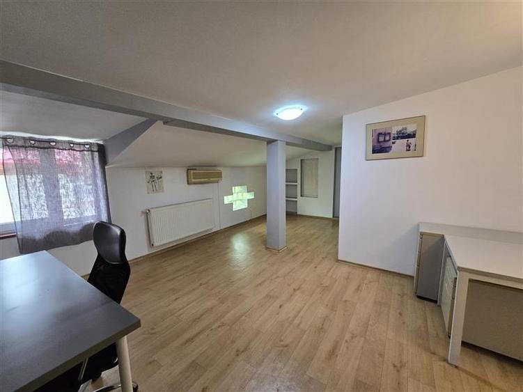 O CASA IN CARE LINISTEA DEVINE PARTE DIN VIATA DE ZI CU ZI - 19